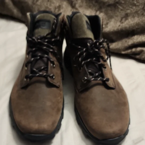 Timberland | Shoes | Timberland Brown Rugged Leather Boots  display picture 2